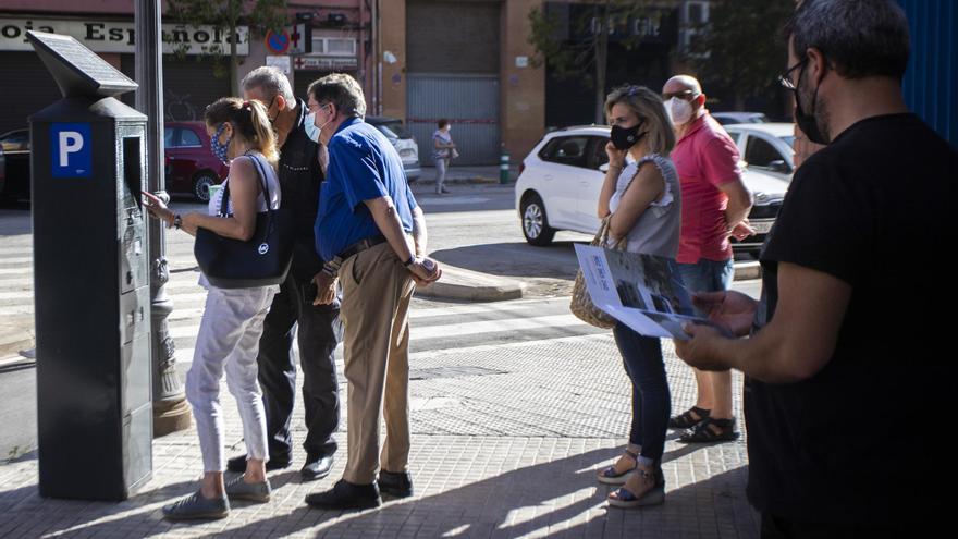 En estudio que la zona azul sea gratis a la hora de comer y los sábados por la tarde