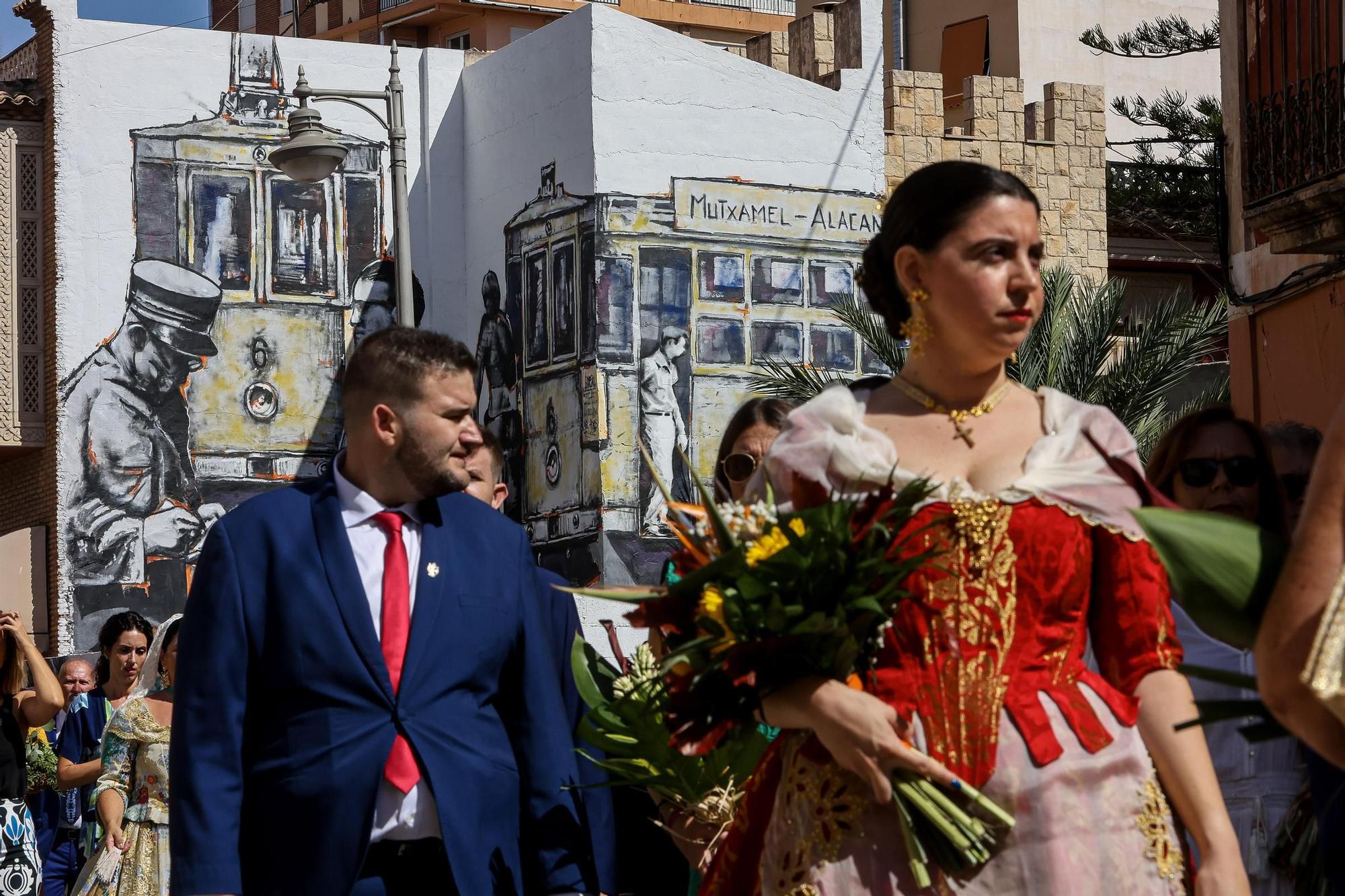 Ofrenda de flores a la Virgen de Loreto fiestas de Muchamiel