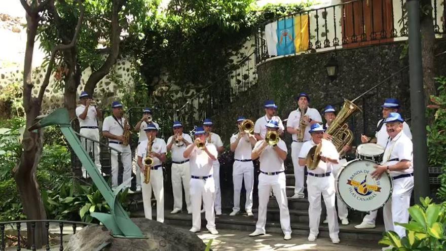 La Banda de Agaete felicita el Día de Canarias