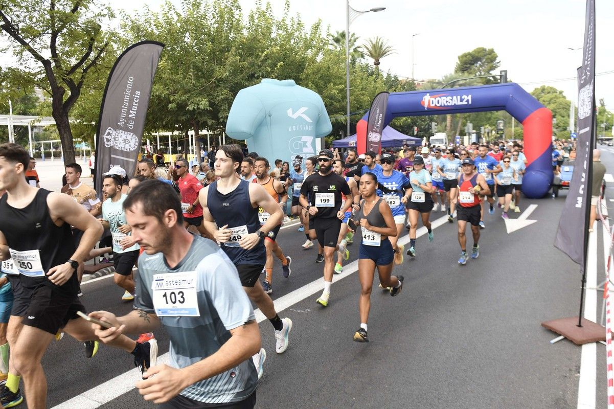 La carrera y marcha Solidaria Asteamur, en imágenes