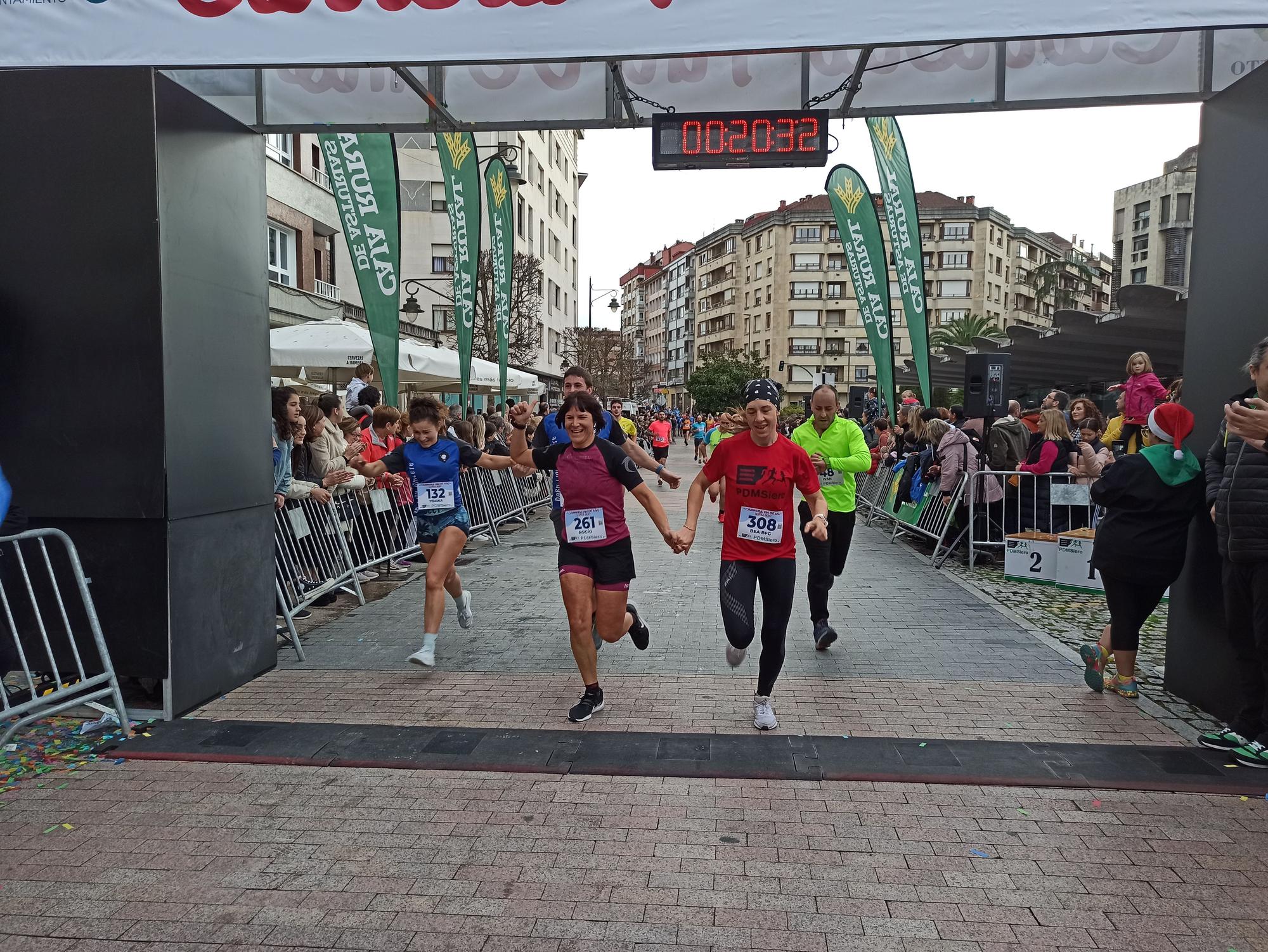 Casi 1.500 participantes disputan la carrera de Fin de Año de Pola de Siero