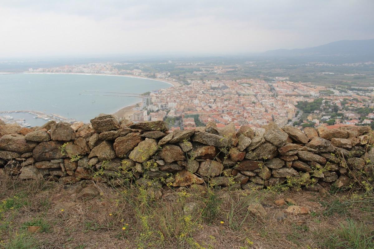 El càstrum visigot de Roses, el jaciment que vigila la badia des de fa ...