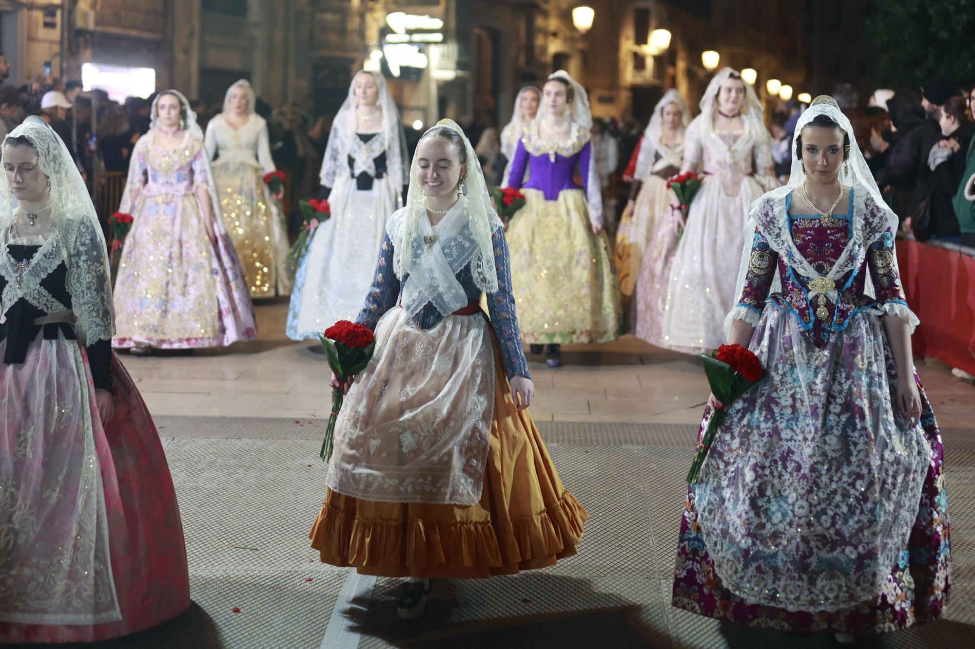 Búscate en el segundo día de ofrenda por la calle Quart (entre las 19:00 a las 20:00 horas)