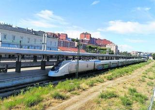 La entrega de los nuevos trenes Avril se retrasa a noviembre y será escalonada