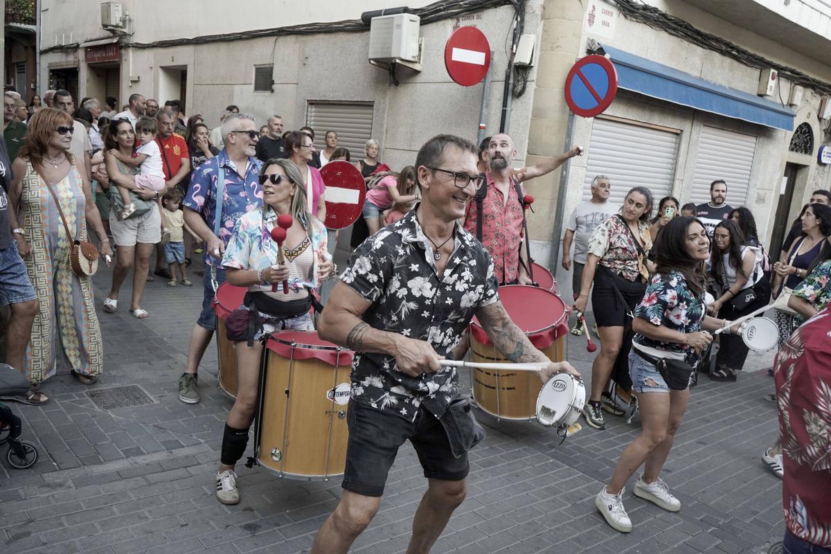SANT VICENÇ DE CASTELLET . FESTA MAJOR XXXII TROBADA GEGANTS . ESBART ESCOLA DE DANSA . PIKBE PELS CARERS . CERCAVILA