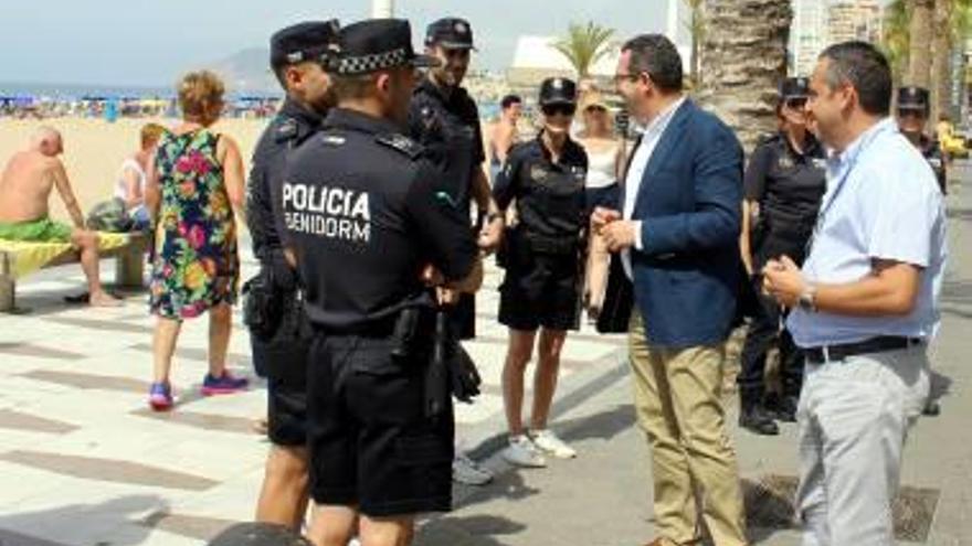 Benidorm adelanta el refuerzo de seguridad estival en sus playas