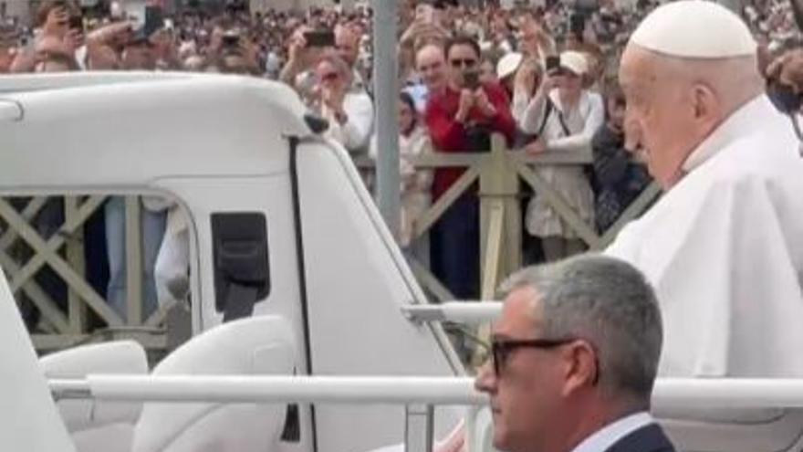 Imágenes del último día del Papa Francisco captadas por unos mallorquines que pasaban sus vacaciones en Roma