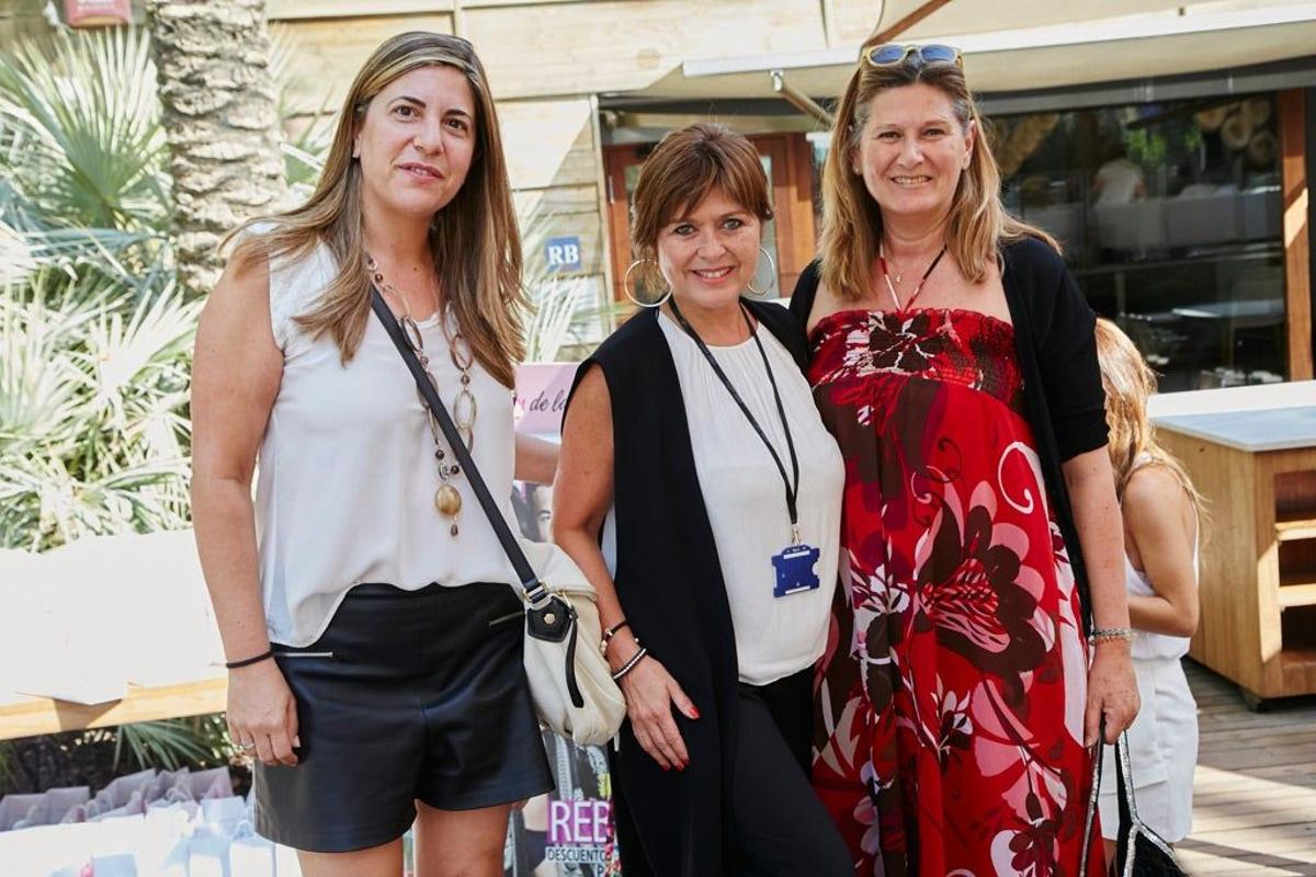 Marta Prat y Silvina Illanes (Coty) con Elena Roca (Grupo Zeta)