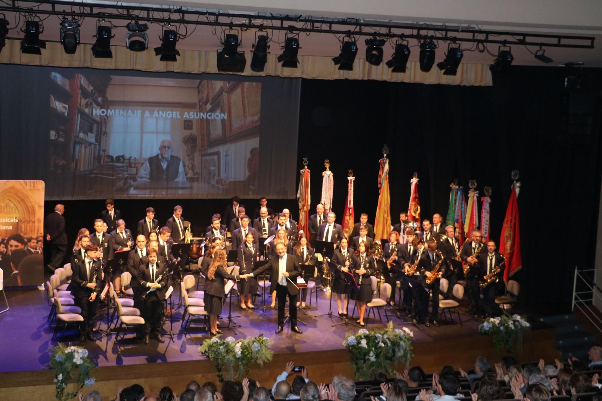 Quart rinde homenaje a Ángel Asunción