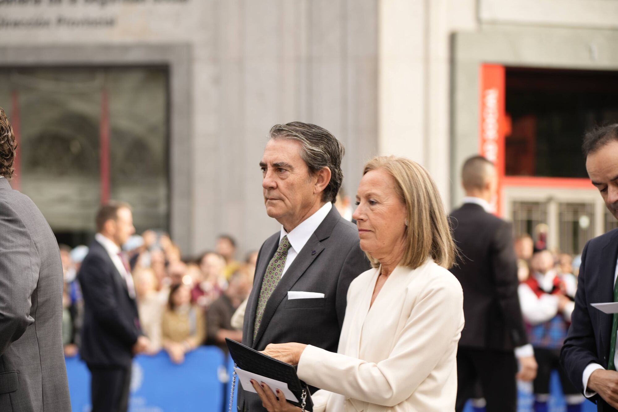 Así fue la llegada de los invitados a los premios "Princesa de Asturias" y su paso por la alfombra azul