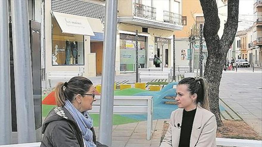 La alcaldesa de la Vall d’Uixó analiza en ‘La Panderola’ la actualidad local