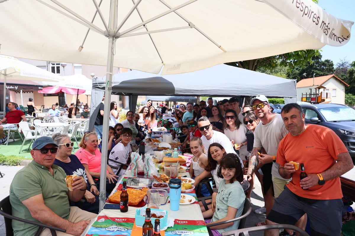 EN IMÁGENES: Villalegre se tira a la calle para cerrar las fiestas del barrio