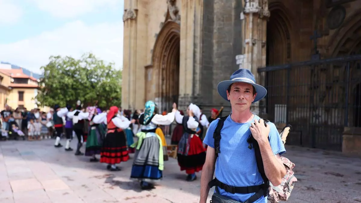 Los turistas que llegan a Oviedo se marchan con ganas de volver: "Es una de las ciudades más bonitas que he conocido"
