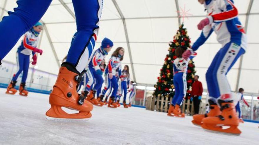 Gijón inaugura su pista de hielo