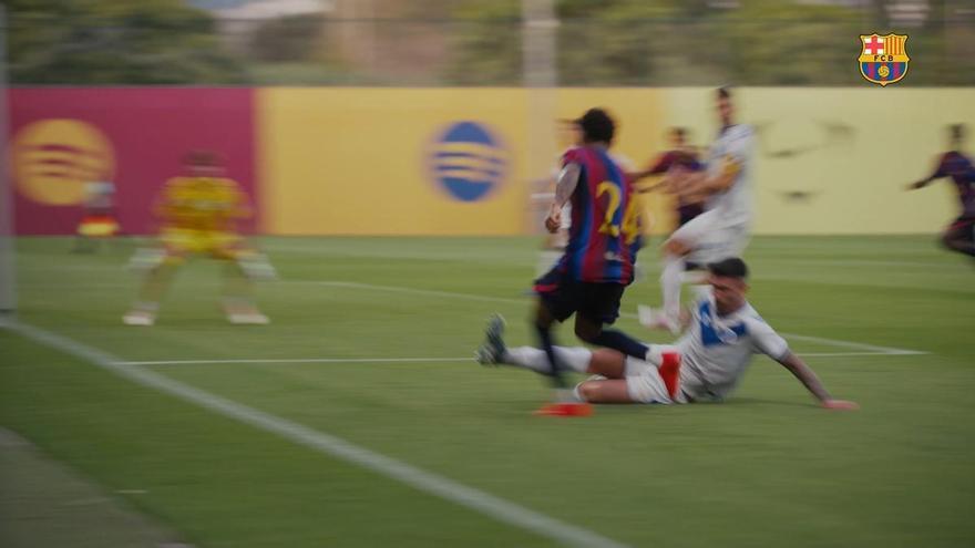 FC Barcelona - Europa | El gol de Héctor Fort con asistencia de Shane Kluivert