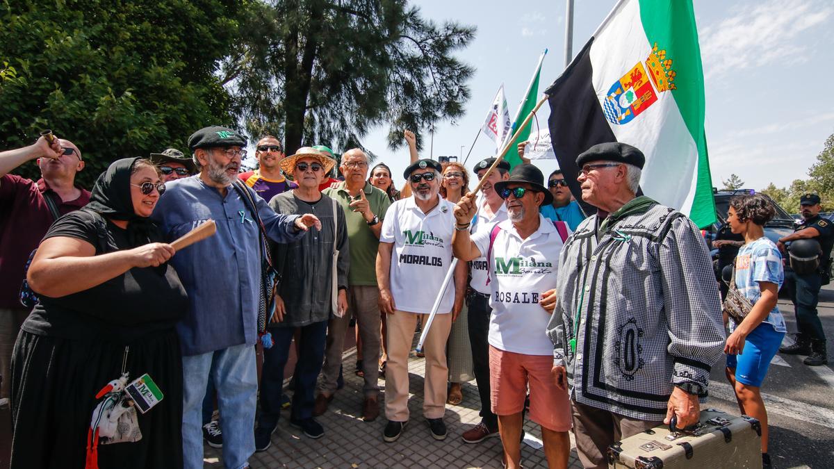 Milana Bonita y otros colectivos se manifestaron en Cáceres.