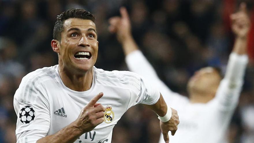 Cristiano celebra un tanto en el Bernabeú el pasado abril.