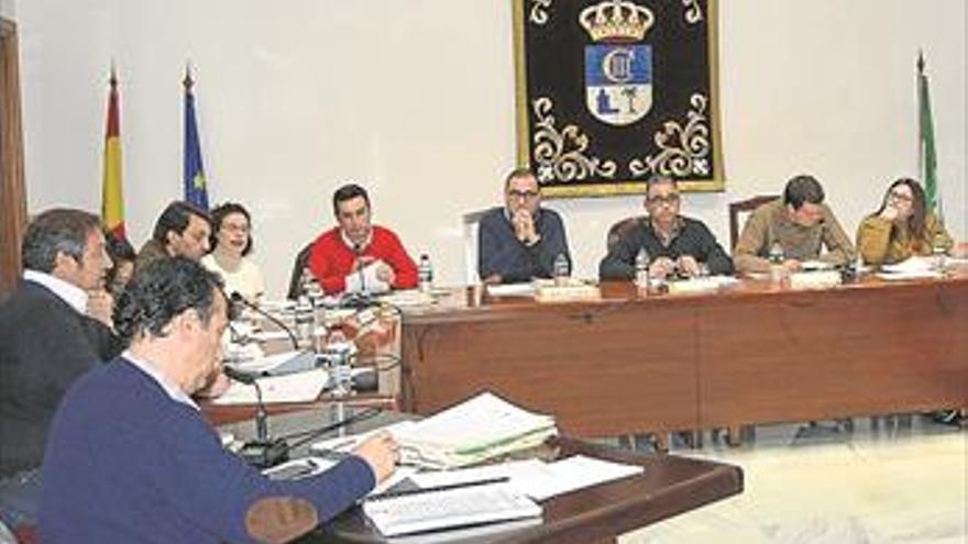 El Ayuntamiento denunciará a los exalcaldes Guisado y Fernández