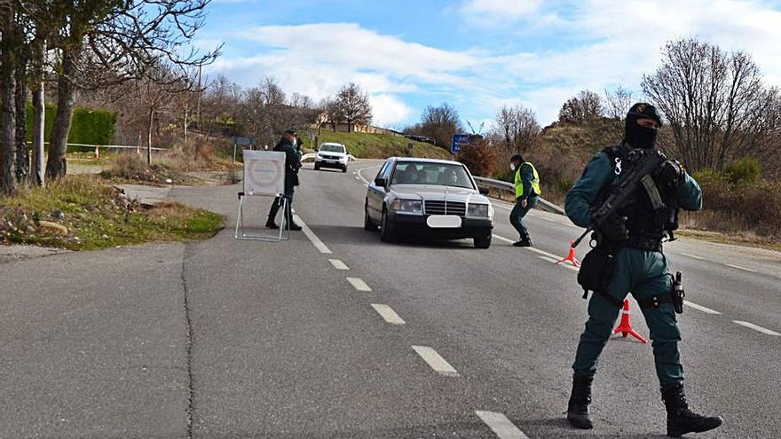 Los agentes ejercieron un férreo seguimiento de los turismos. | A. S