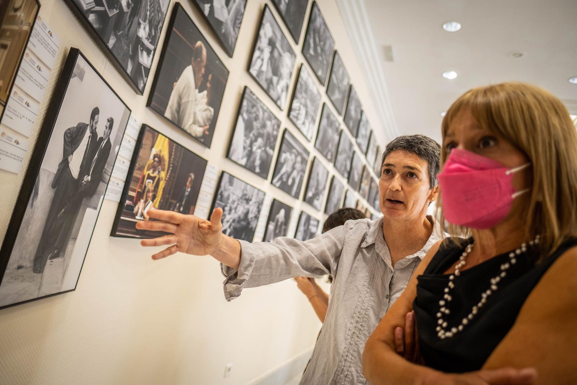 Exposición 'Tres miradas' en el Parlamento de Canarias