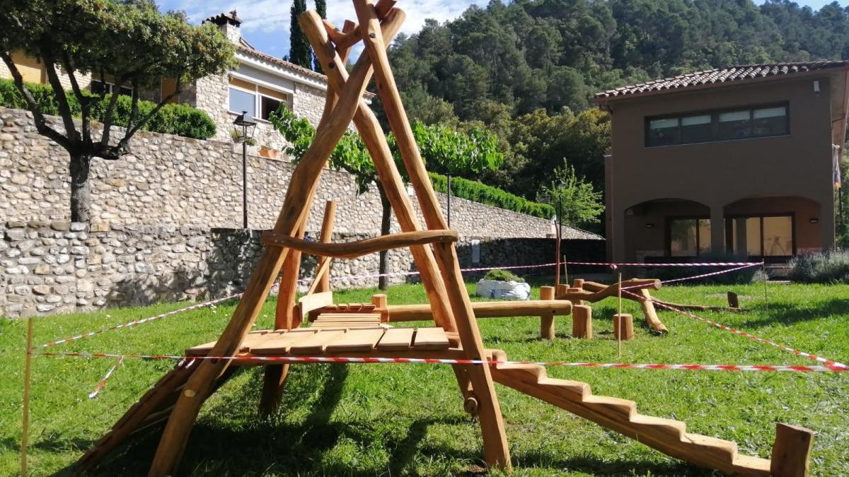 El parc infantil d&#039;Àlbanyà.