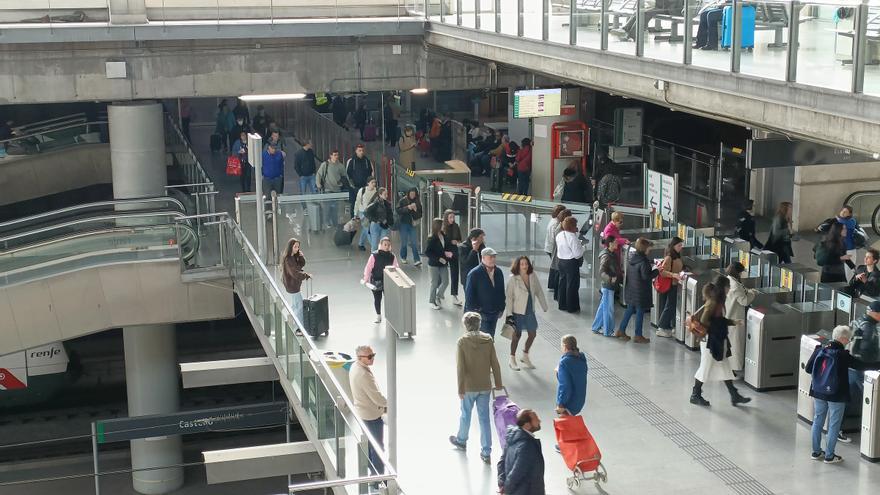 Renfe y Adif no concretan plazos para recuperar Rodalies pero ven "el principio del fin"