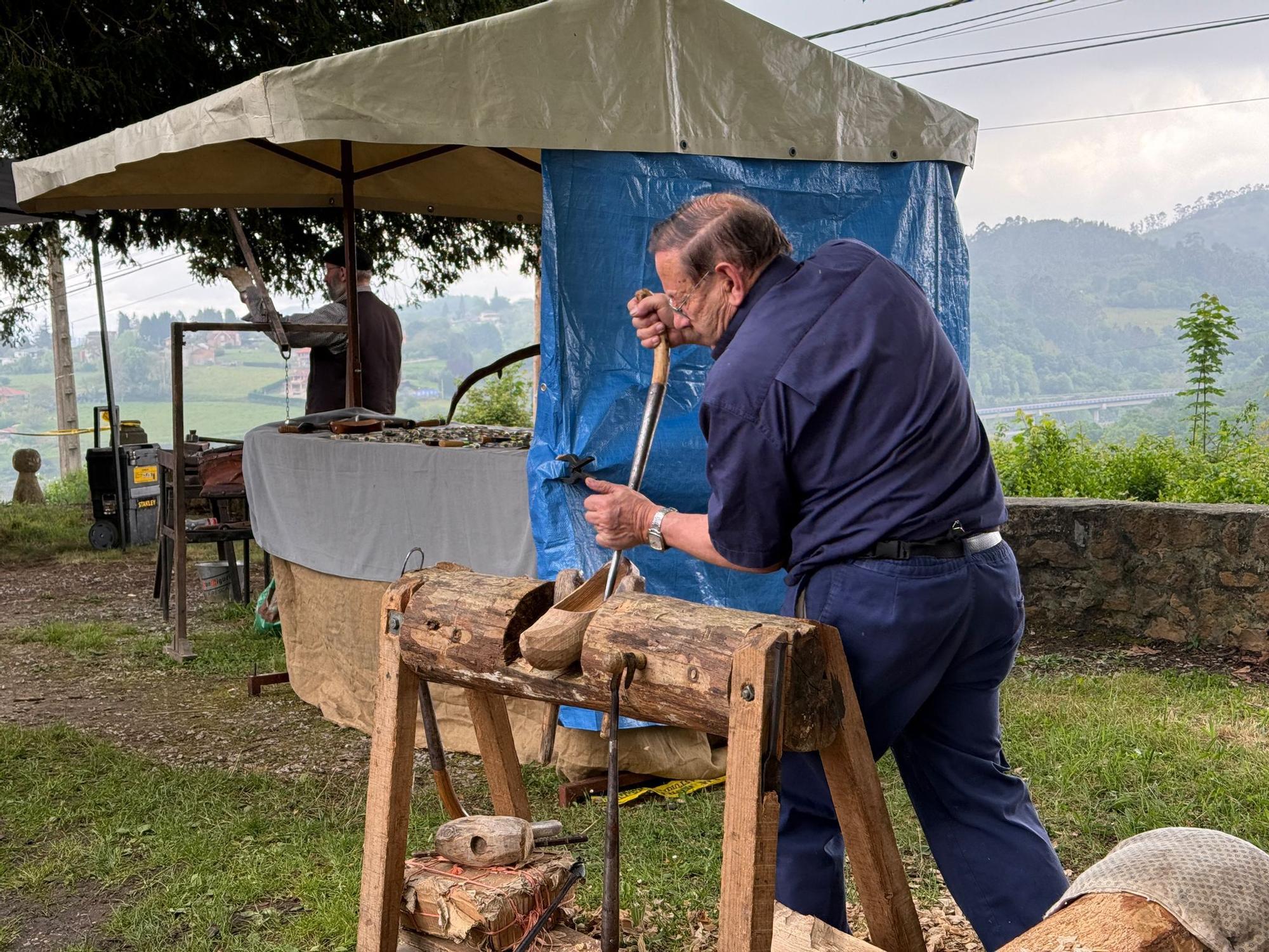 Santa Marina se llena de artesanía y oficios