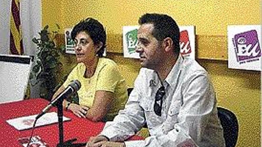 Ana Ródenas y el coordinador de EU en valencia, Amadeu Sanchis.