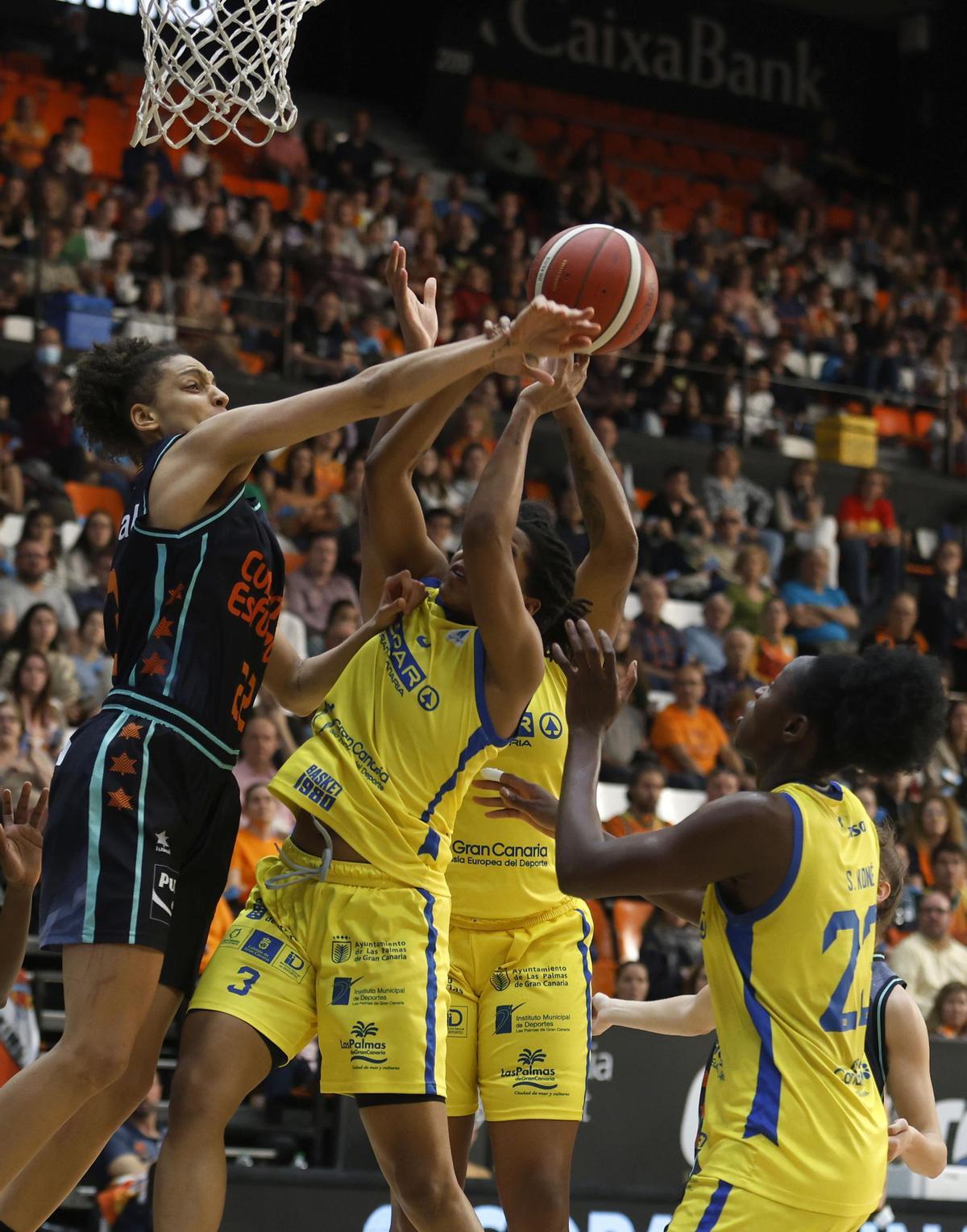 Valencia BC - Spar Gran Canaria de Liga Femenina Endesa de baloncesto Valencia BC - Spar Gran Canaria de Liga Femenina Endesa de baloncesto