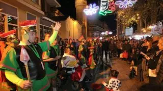 Córdoba vive el Carnaval en las calles después del pregón de Pepín Carrillo