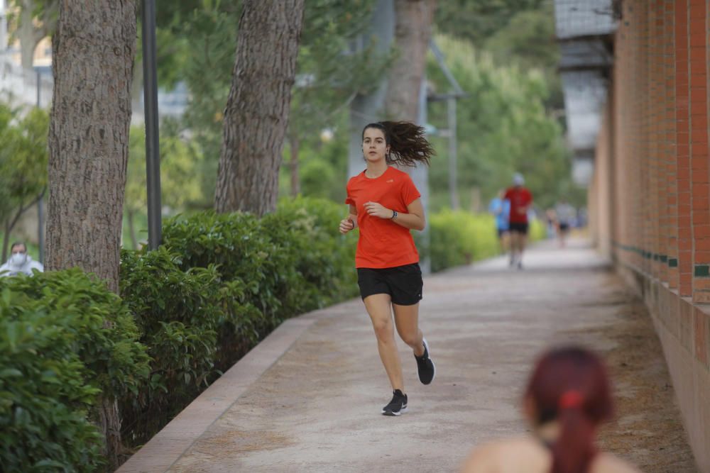 El cauce del río se llena de deportistas