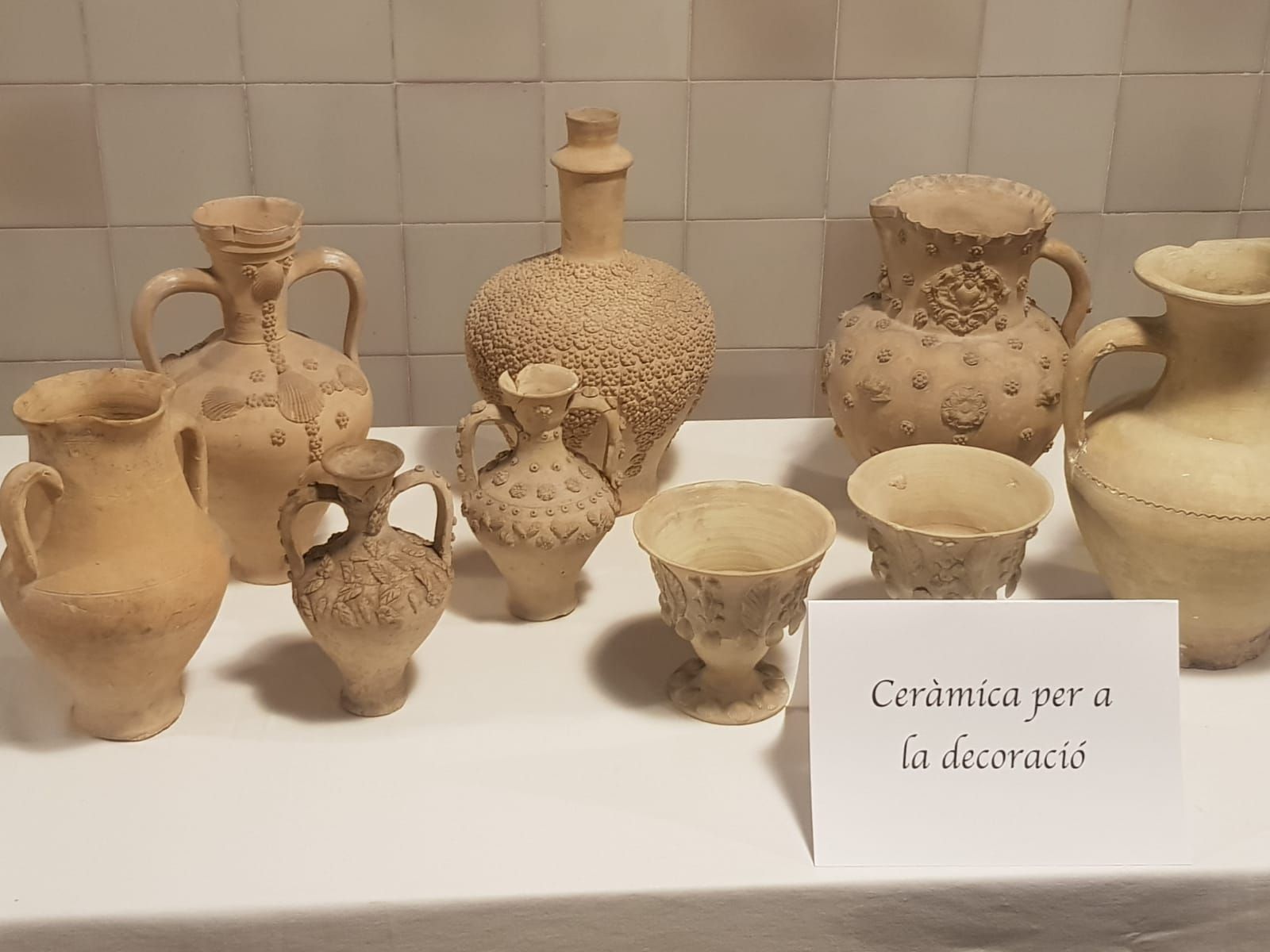 'De la tierra al cielo': La cerámica centenaria de Sant Jeroni