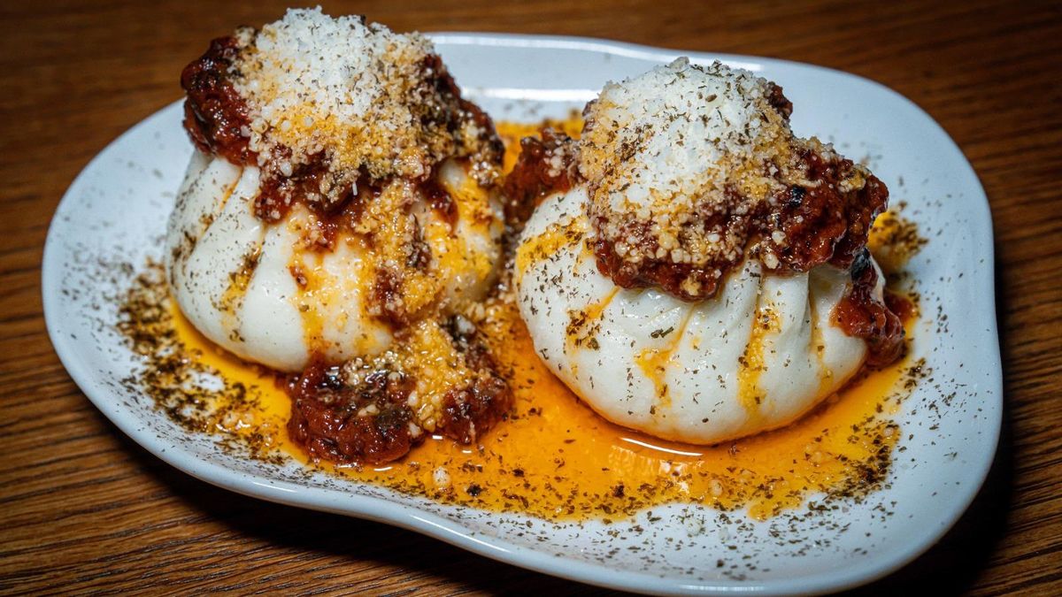 El 'baozi' con salsa 'amatriciana' de Last Monkey.