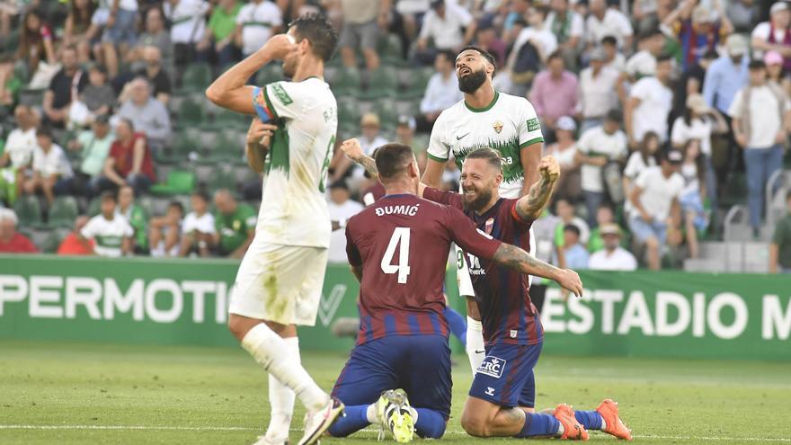 Las imágenes del derbi Elche - Eldense