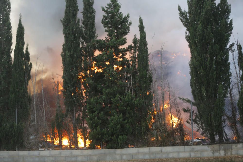 Incendio en Gemersa