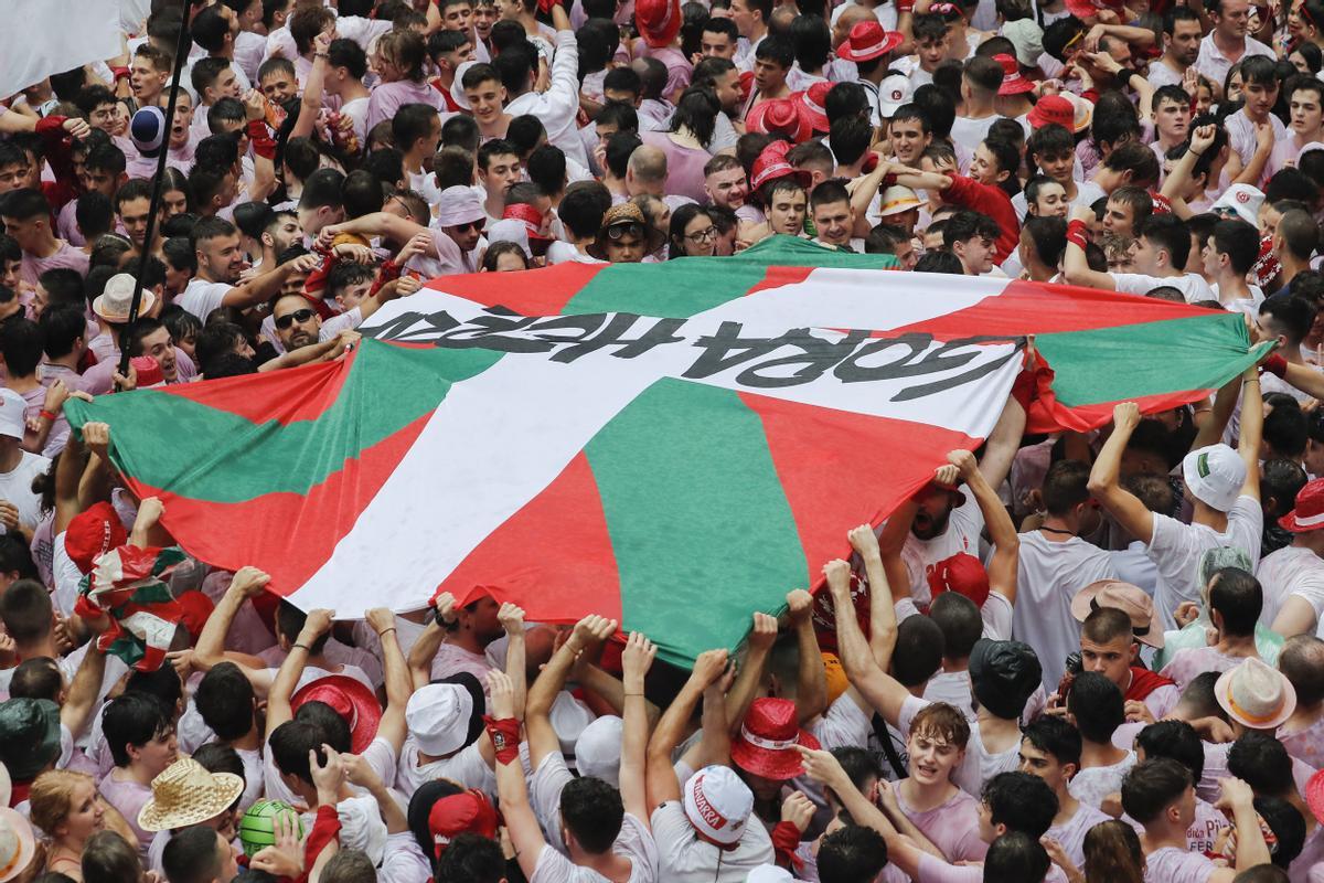 Chupinazo de los Sanfermines 2022.