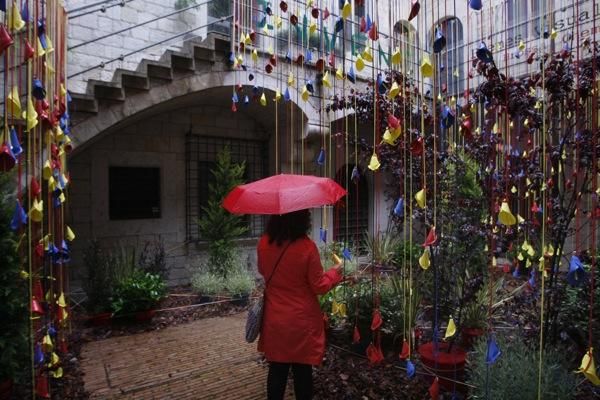 Dilluns de «Temps de Flors» sota la pluja