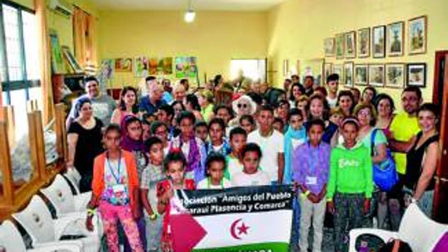 Los niños saharauis ya disfrutan de sus vacaciones en Plasencia