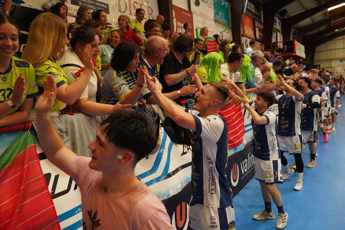 GALERÍA | Balonmano: Partido del BM Caja Rural Zamora contra el BM Romo