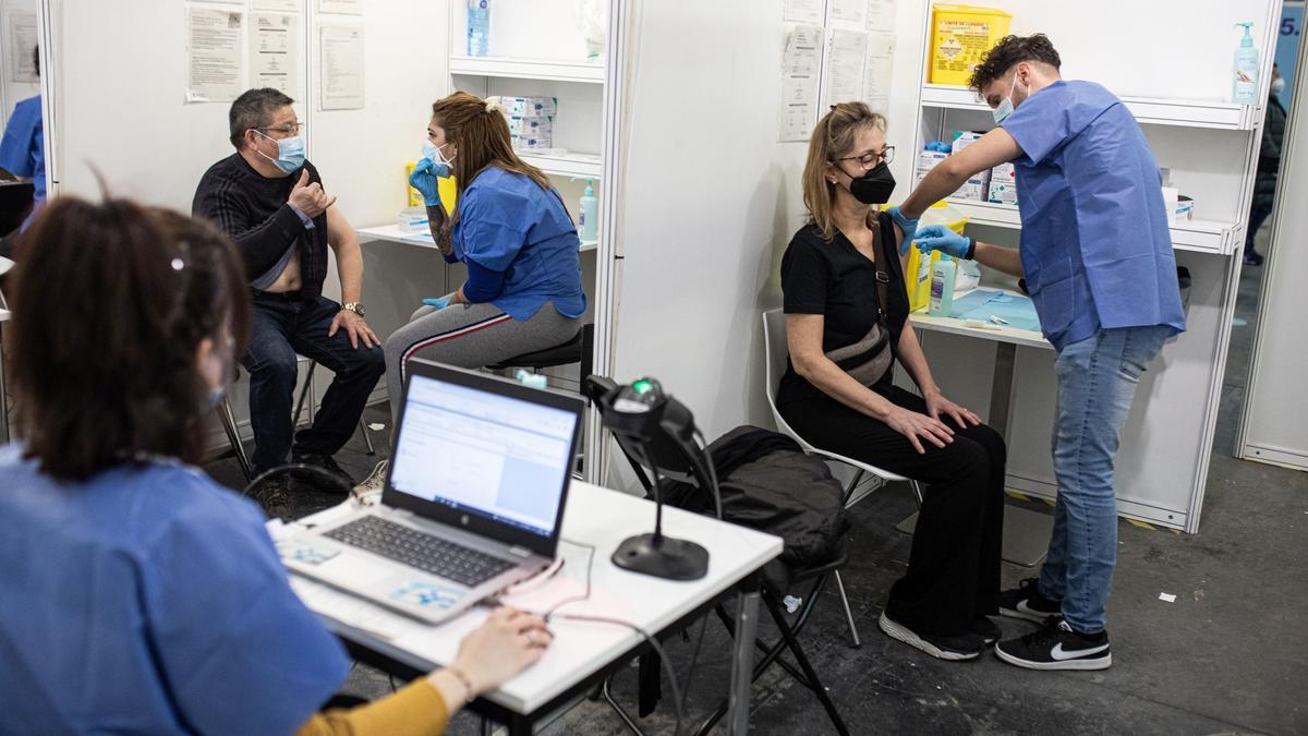 El virus dona indicis de remetre a Catalunya El virus dona indicis de remetre a Catalunya