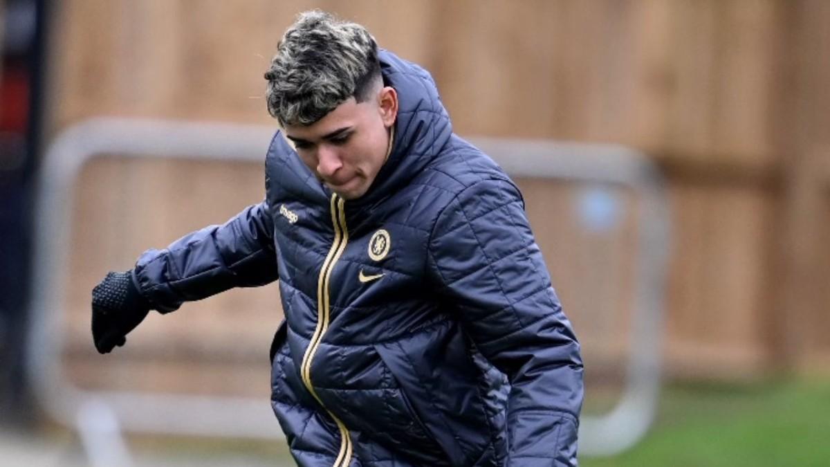 Kendry Páez, entrenando con el Chelsea