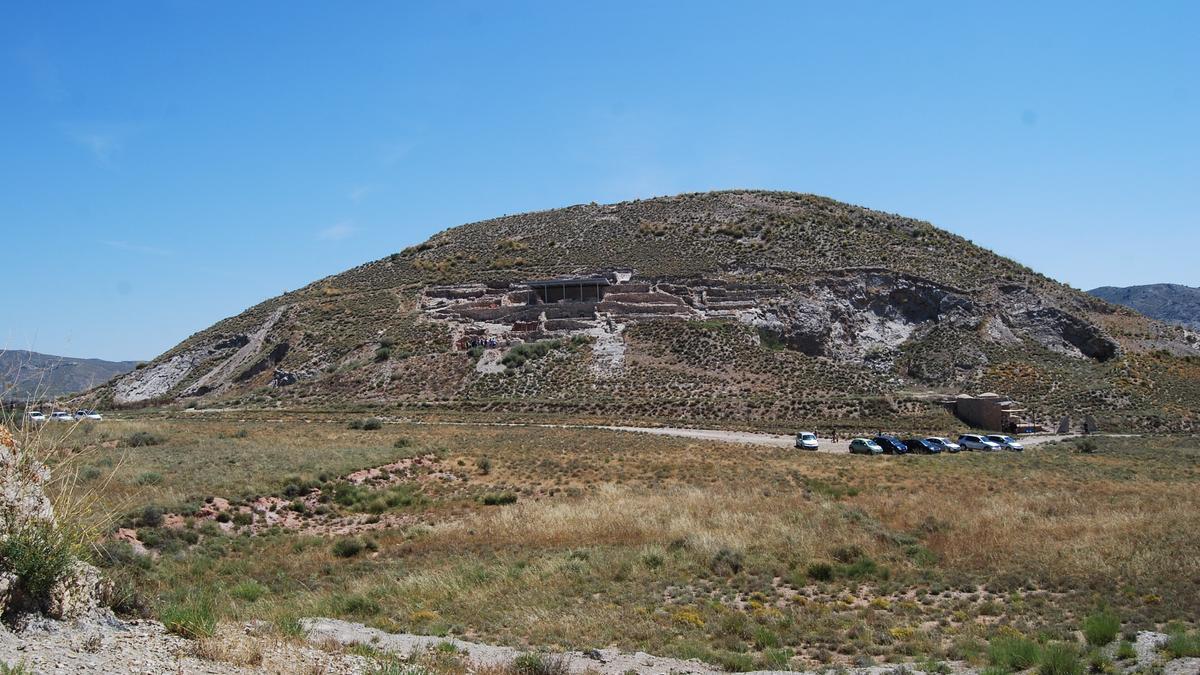 Vista del yacimiento del Cabezo Redondo de Villena.