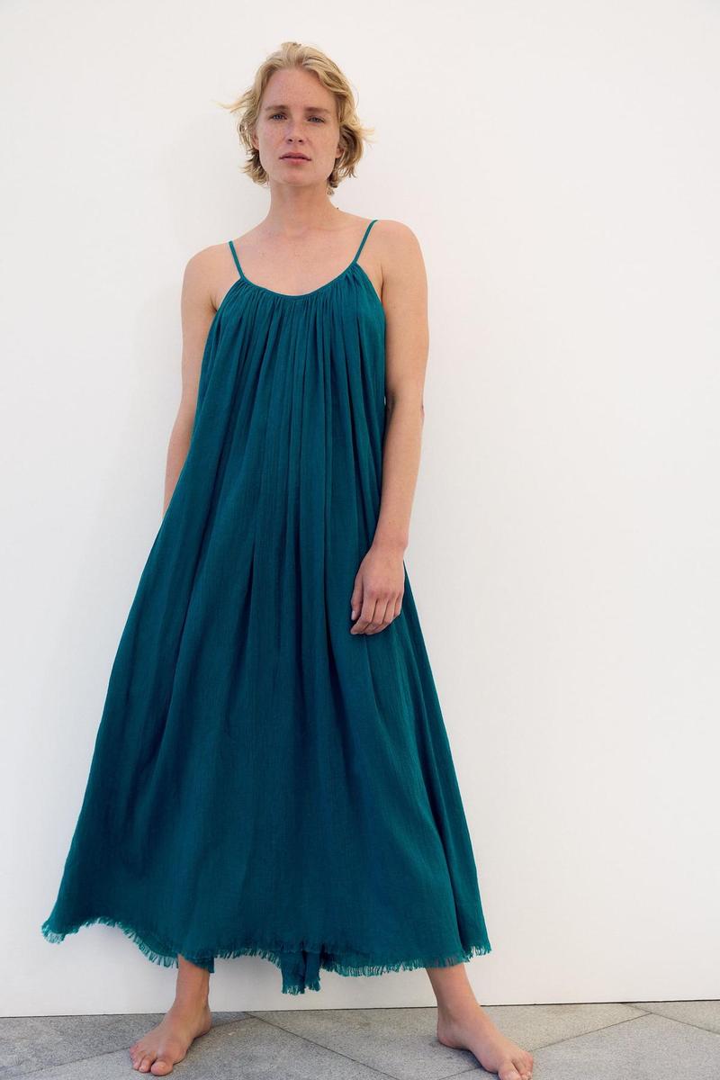 Los 8 vestidos de flecos de Zara con los que podrás crear auténticos  'lookazos' - Woman