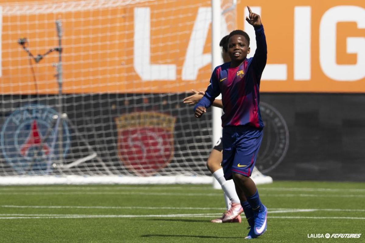 Destiny celebra un gol en el Mundial FC Futures