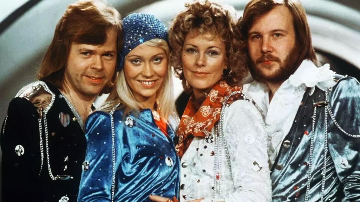 ABBA regresa a los escenarios casi 40 años después de su último concierto