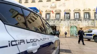 El mantenimiento de los vehículos del Ayuntamiento de Alicante, en precario