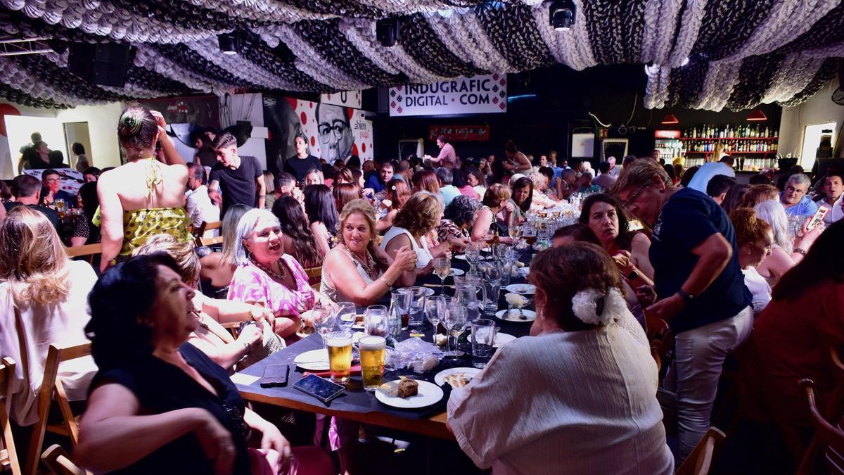 Vídeo | Ambiente en las comidas de la Feria de San Juan