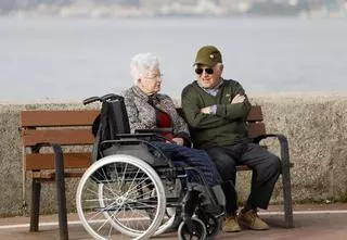 Nueve de cada 10 personas usuarias de Teleasistencia del Concello de Vigo son mujeres de entre 86 y 90 años