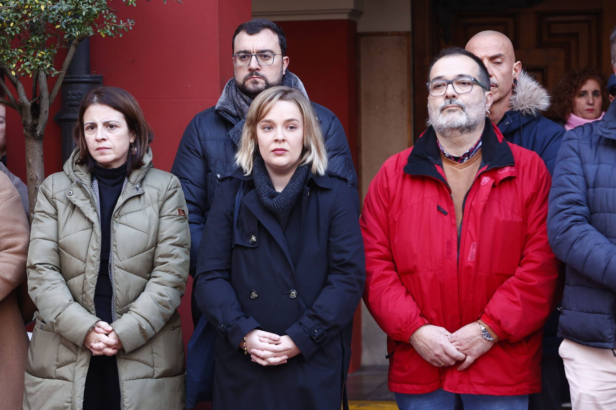 Multitudinaria manifestación en Langreo de repulsa por la muerte de Karilenia