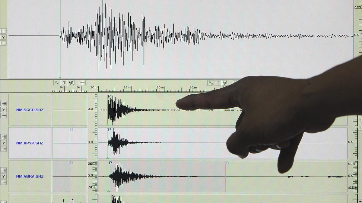 Después del primer temblor se produjeron otros dos de menor intensidad de 3,4 y 4,0 grados.